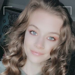 Meet your Posher, Savannah